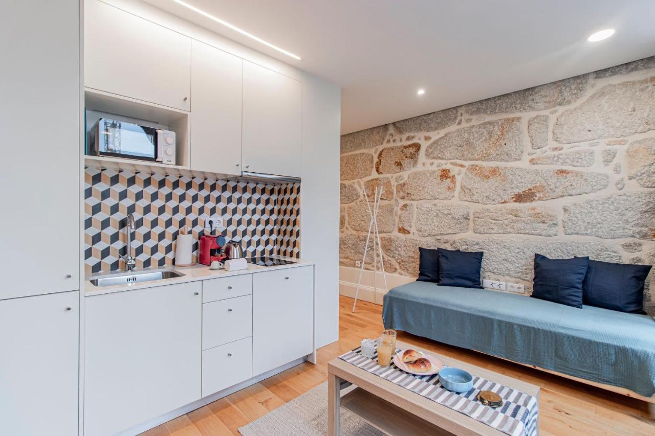 Sweet Studio Apartment W/ Big Balcony By Lovelystay OOporto Exterior foto