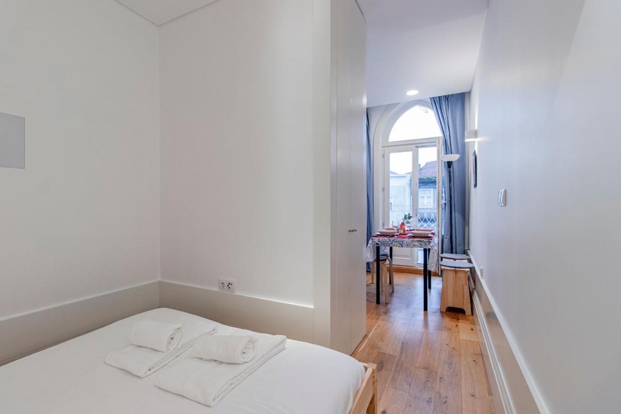 Sweet Studio Apartment W/ Big Balcony By Lovelystay OOporto Exterior foto